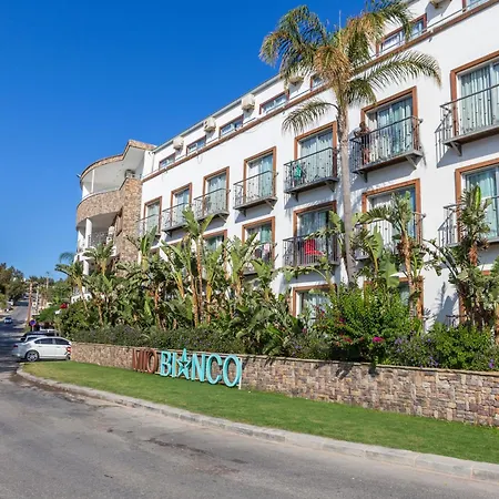 Ladonia Mio Bianco 호텔 아크얄라