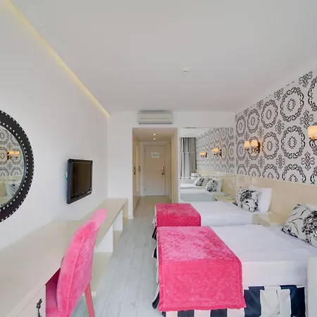 Ladonia Mio Bianco Hotel 4*