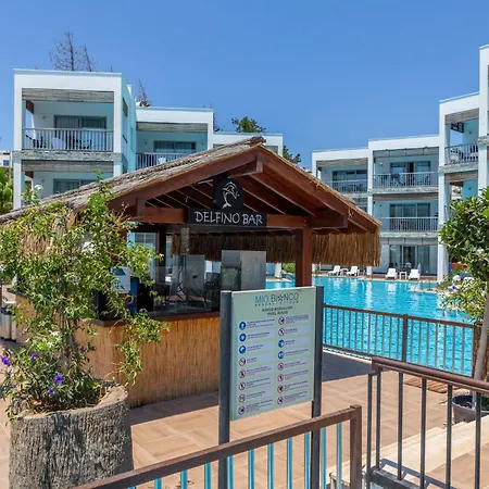 Hotel Ladonia Mio Bianco 4*